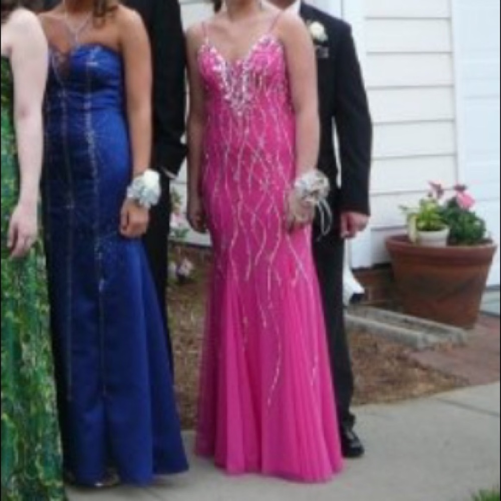 🎉 Sale | Pretty in Pink Prom Dress